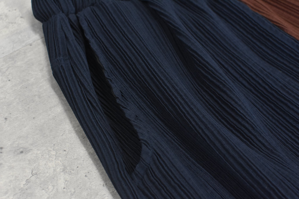 先行予約 BEDSIDEDRAMA / RELAXED PLEATED PANTS