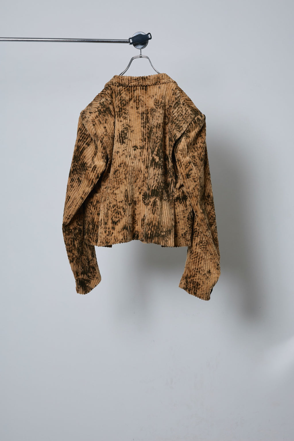 BODYSONG. / ROUND SILHOUETTE SHORT JK DYE BLEACH - BROWN