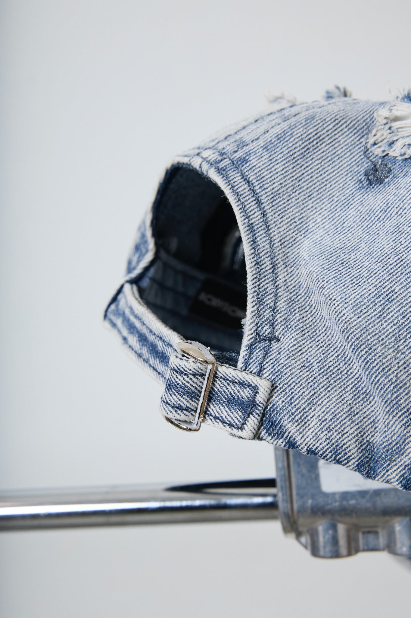 BODYSONG. / 先行予約 DAMAGED DENIM CAP THEME - BLUE