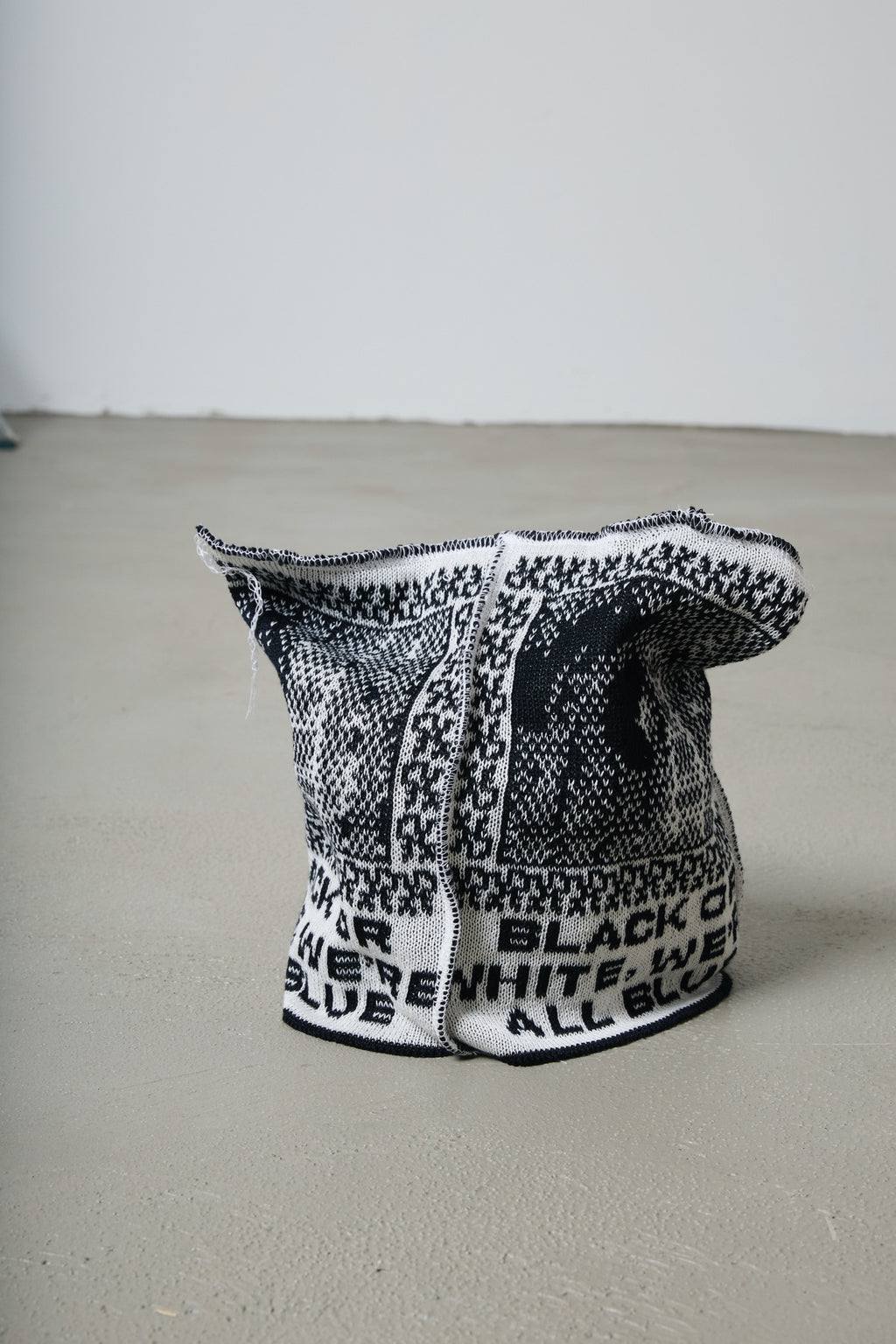 BODYSONG. / KNIT HAT CHARACTERS COLLECTION - WHITE EYE
