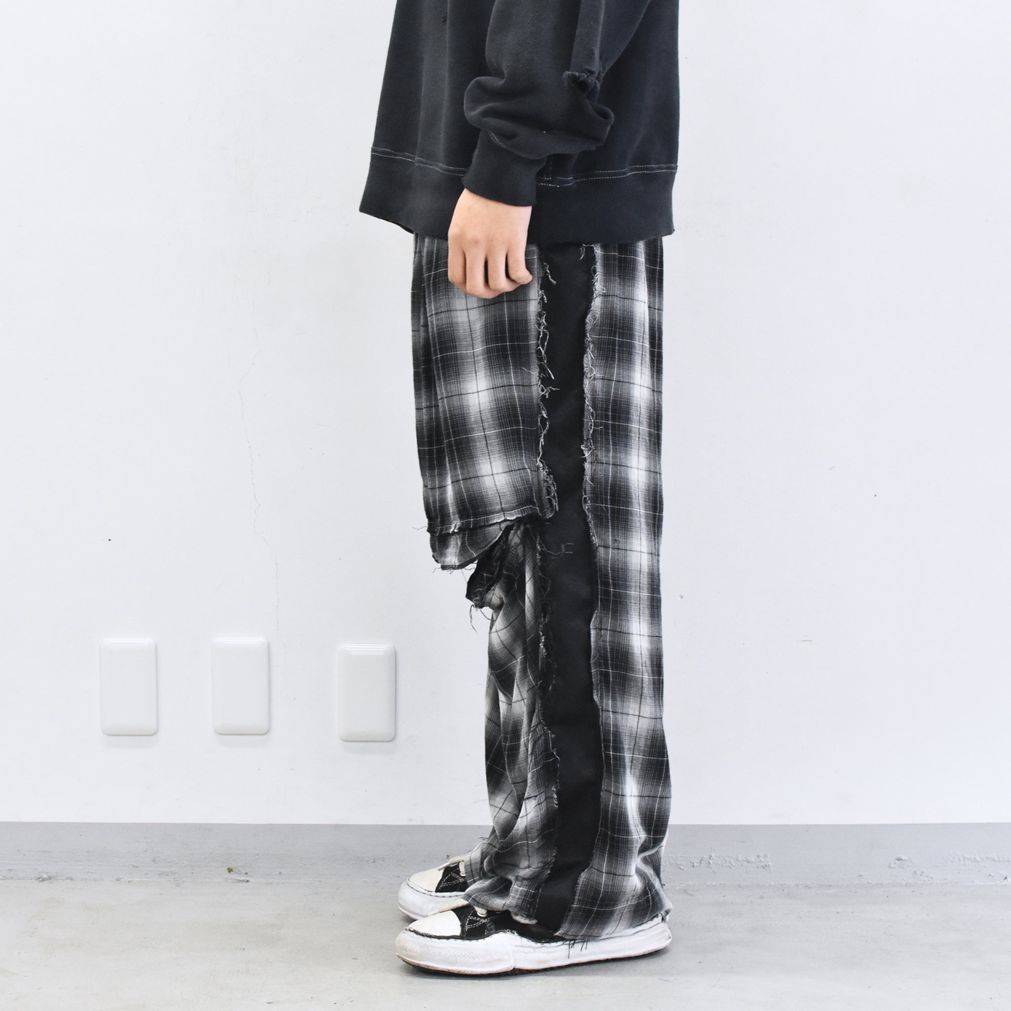 THE JEAN PIERRE / 3Tuck Easy Plaid Trouser - BLACK