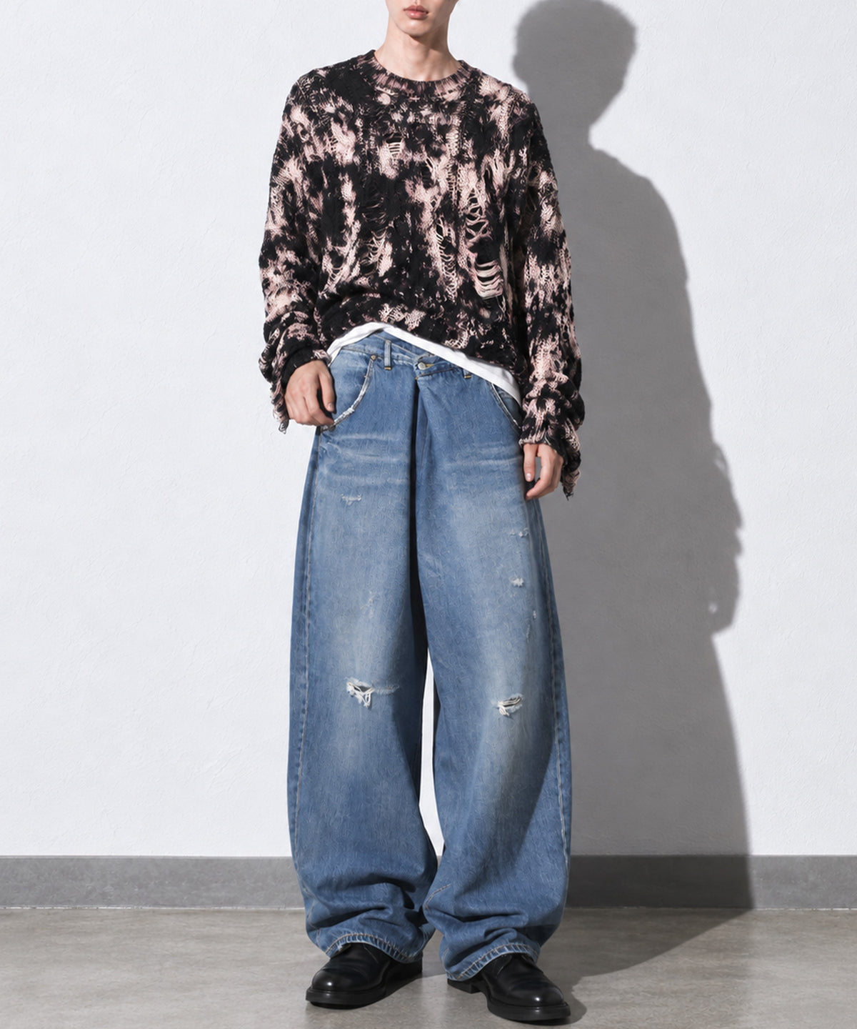 先行予約 NewRose / FOLD THE WAIST PANTS (Distressed finish）