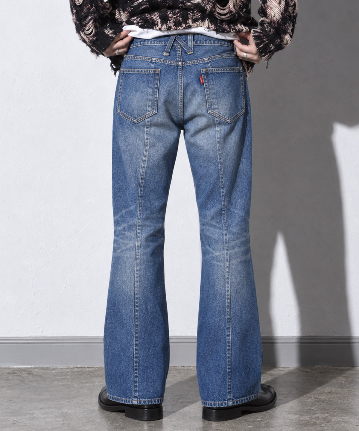 先行予約 NewRose / MIDDLE FIT FLARE PANTS (Distressed finish）