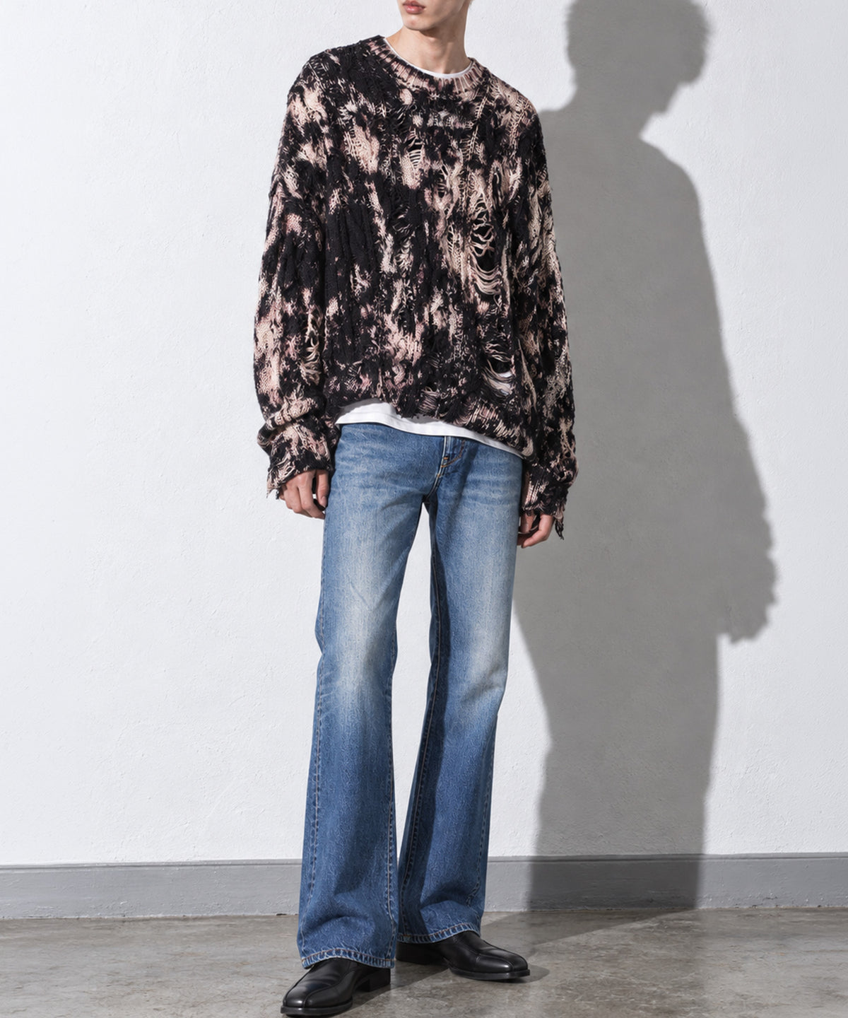 先行予約 NewRose / MIDDLE FIT FLARE PANTS (Distressed finish）