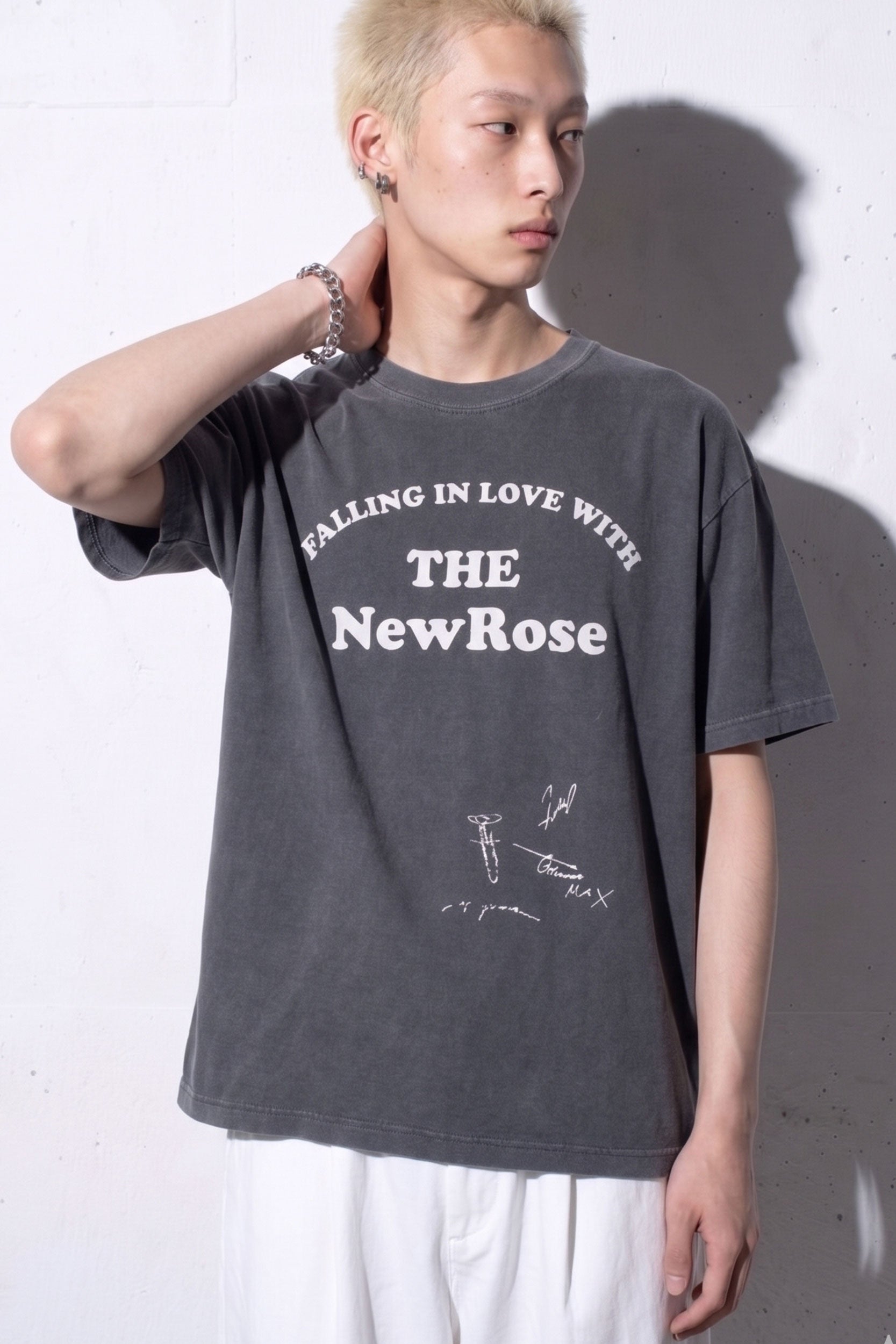 NewRose / NewRose T-shirt - USED BLACK