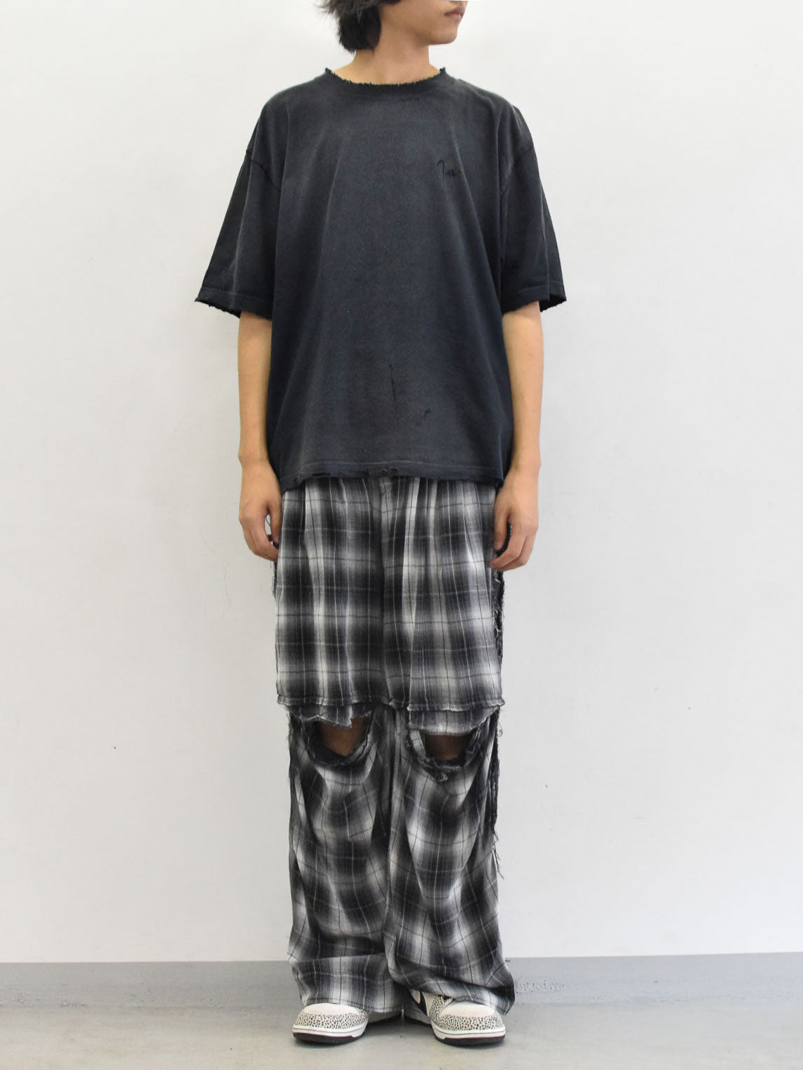 THE JEAN PIERRE / Signature Pigment dye Grunge Destroy SS TEE - FADE BLK