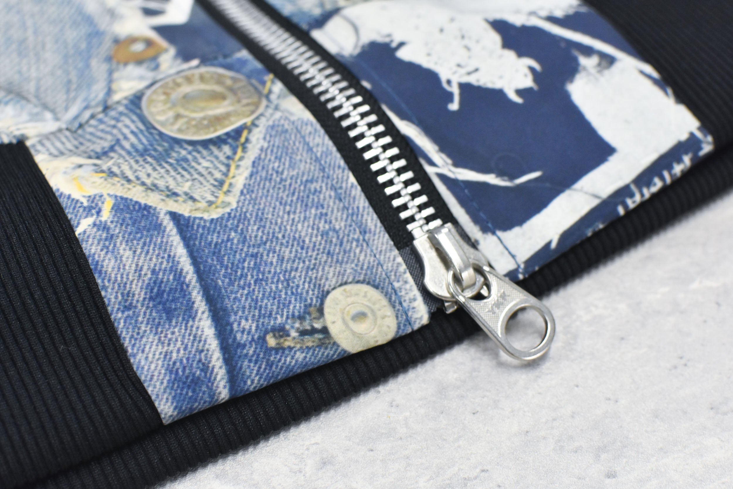 BODYSONG. / ROUND SILHOUETTE TROMPE L'OEIL N2B JUV - BLUE