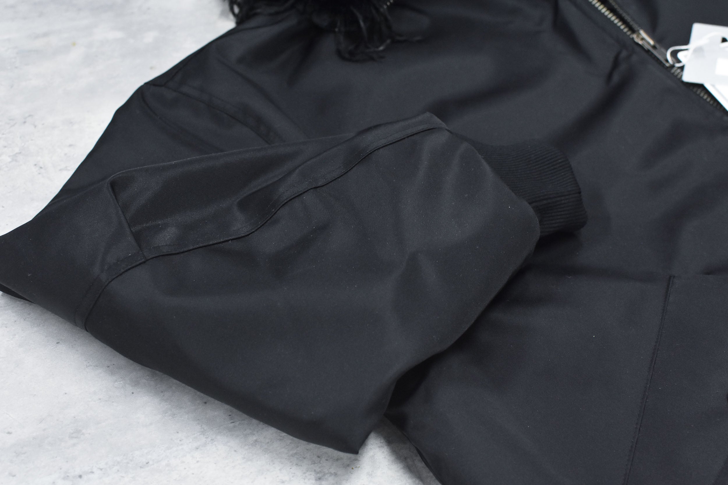 BODYSONG. / ROUND SILHOUETTE N2B - BLACK