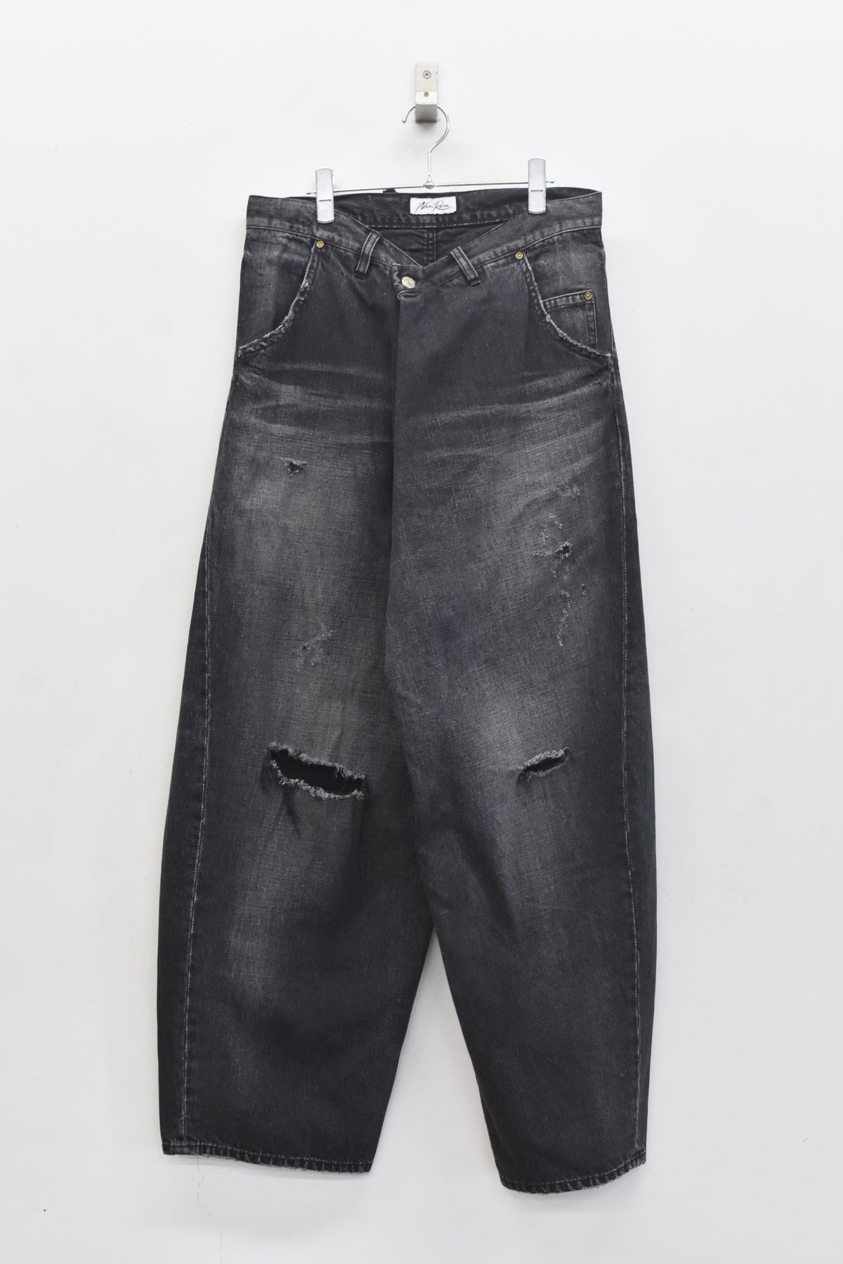 先行予約 NewRose / FOLD THE WAIST PANTS (Distressed finish）
