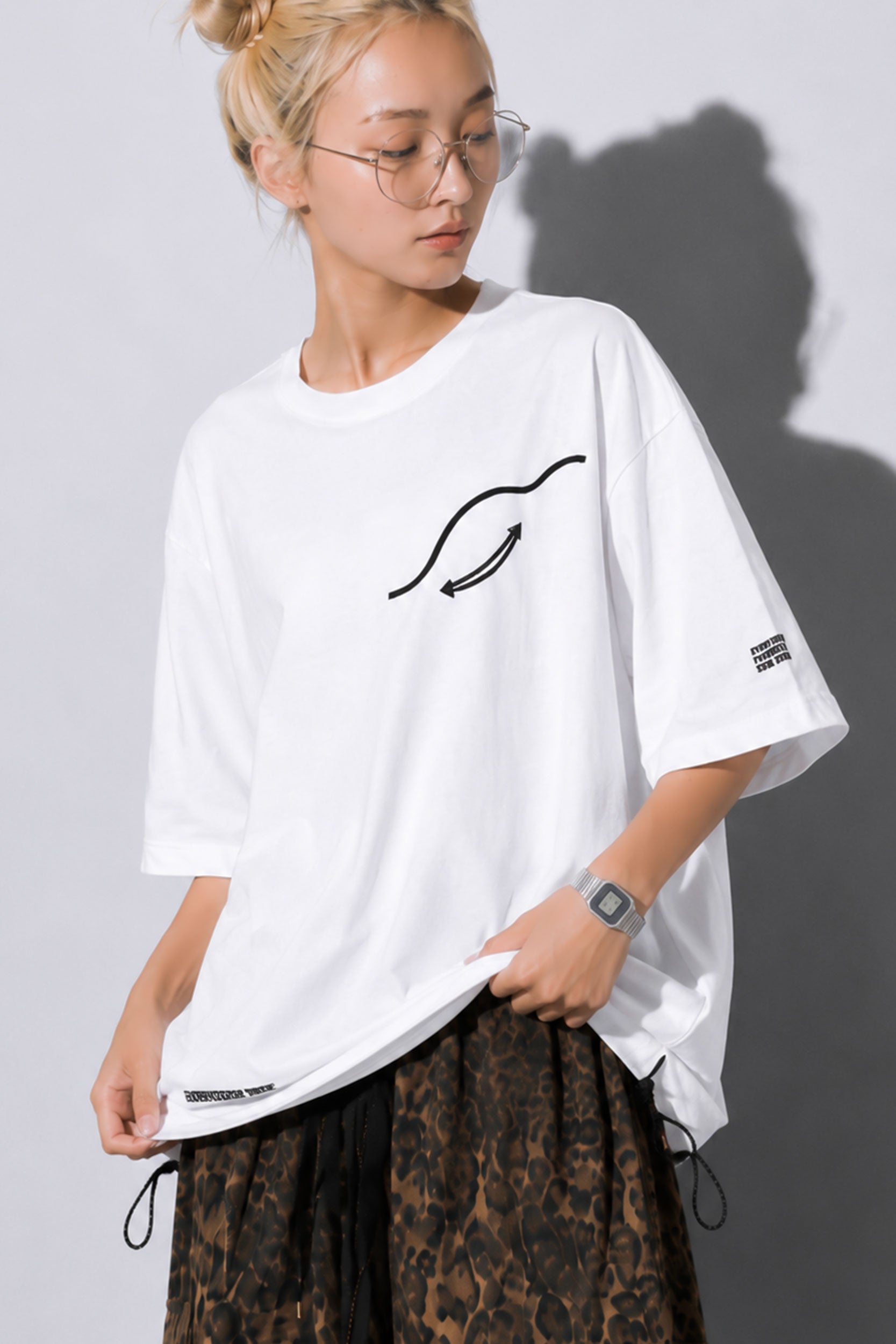 FUMEI / fake smile TEE - WHITE