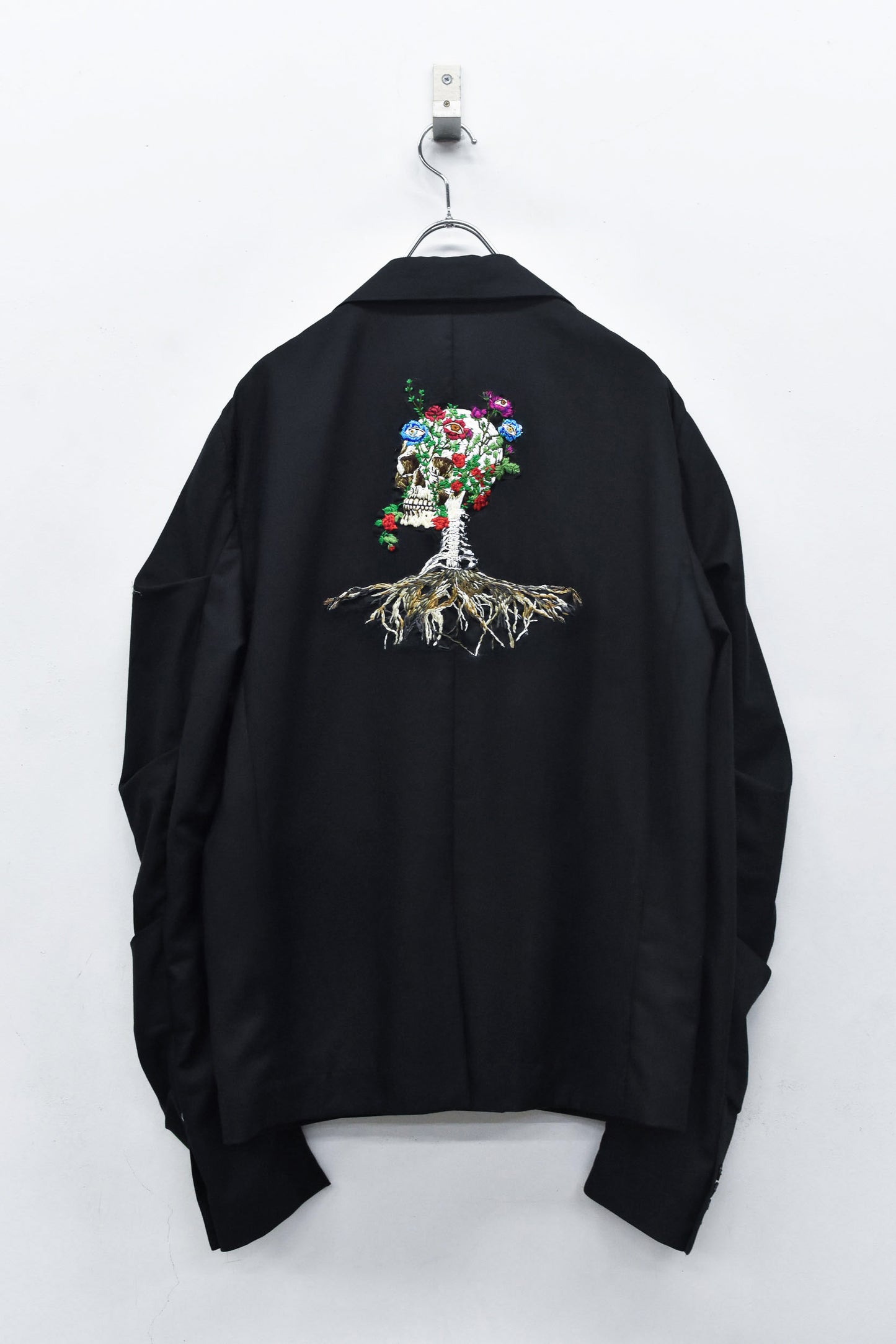 NewRose / Tuck Sleeve Jacket hand embroidery  - BLACK