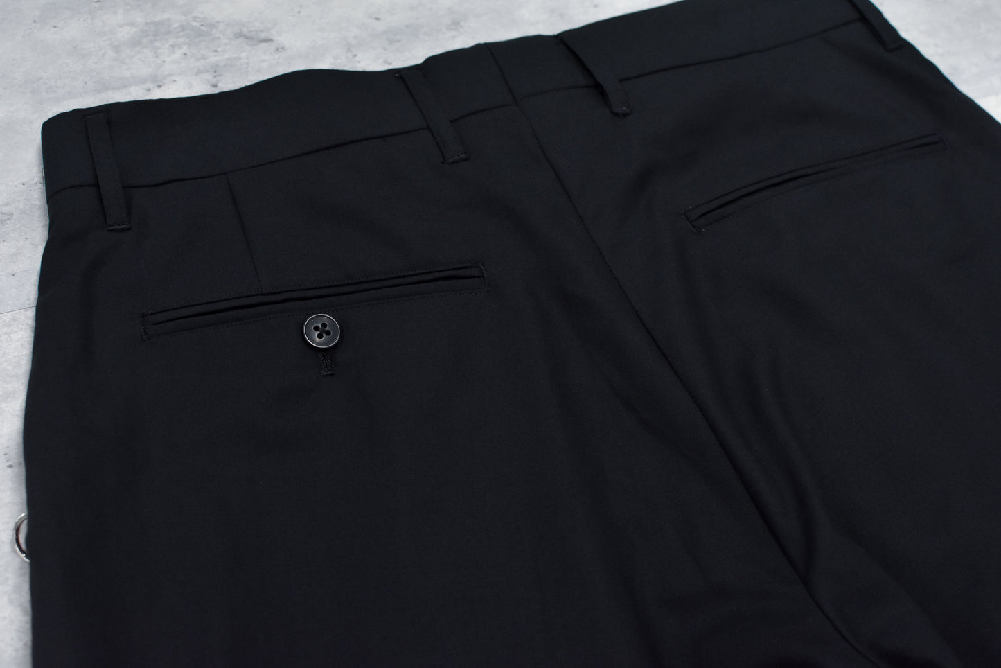 NewRose / Tuck Hem Pants - BLACK