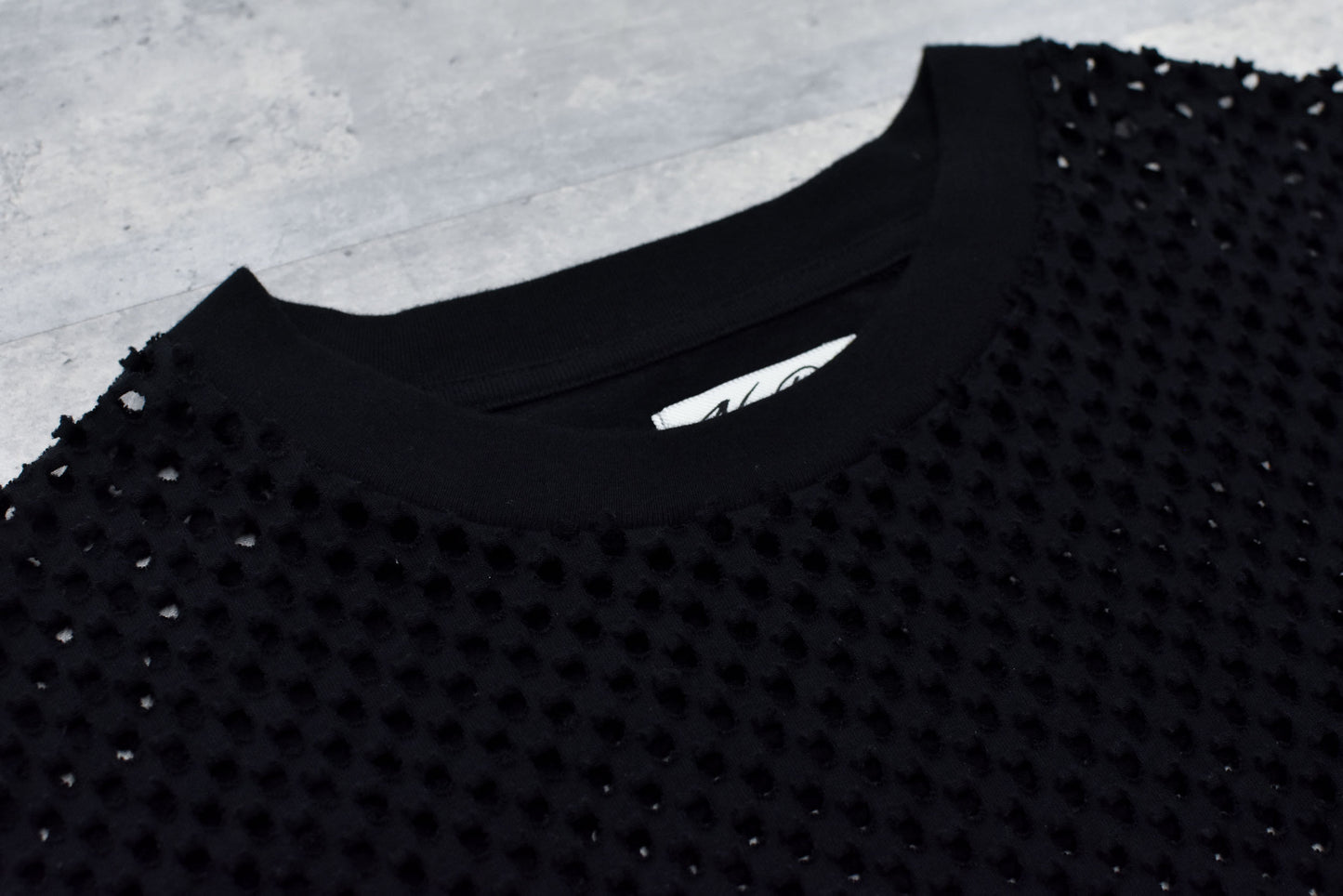 NewRose / Punched Fabric Side Pocket T-shirt - BLACK