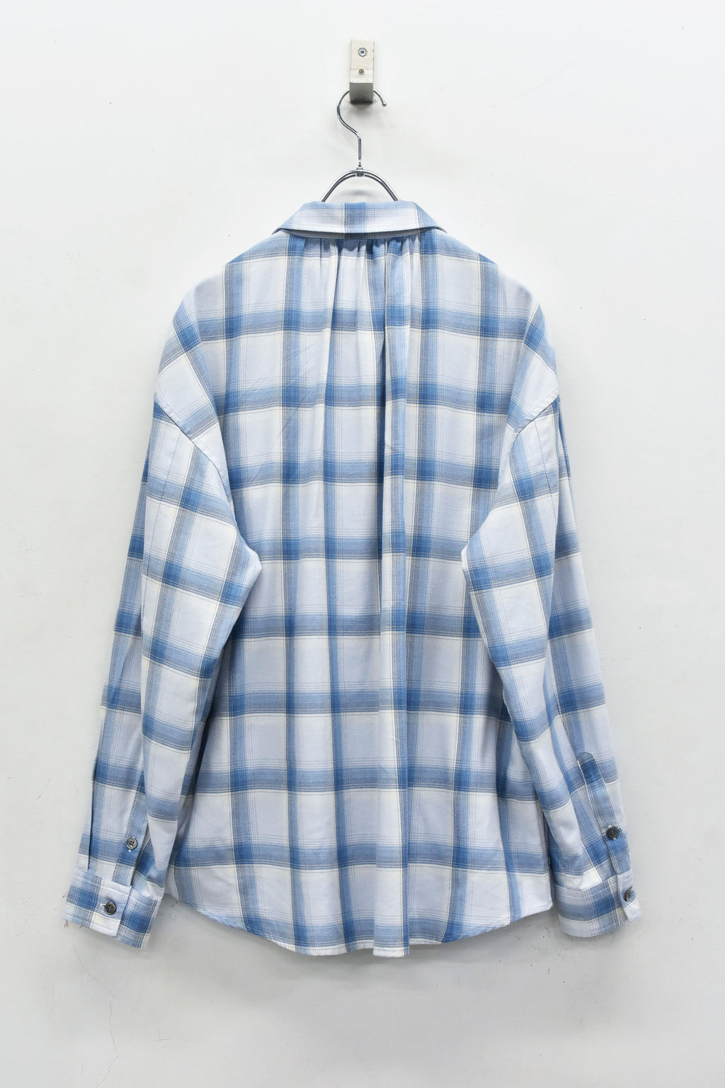 NewRose / Embroidery Wrinklework Long-sleeve Shirt - BLUE OMBRE STRIPE