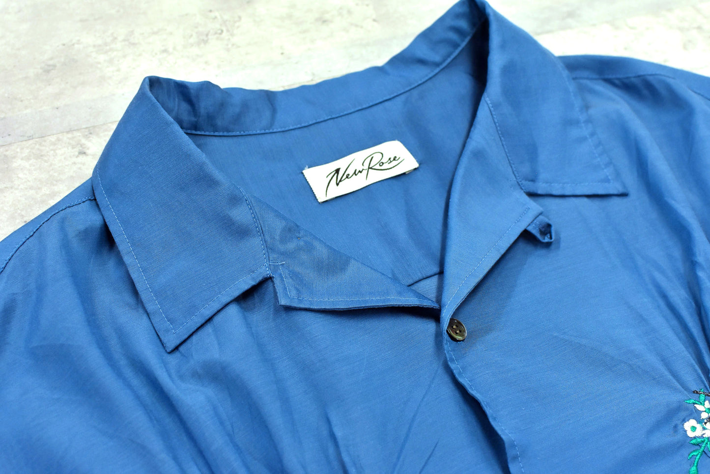 NewRose / Embroidery Wrinklework Shirt - BLUE