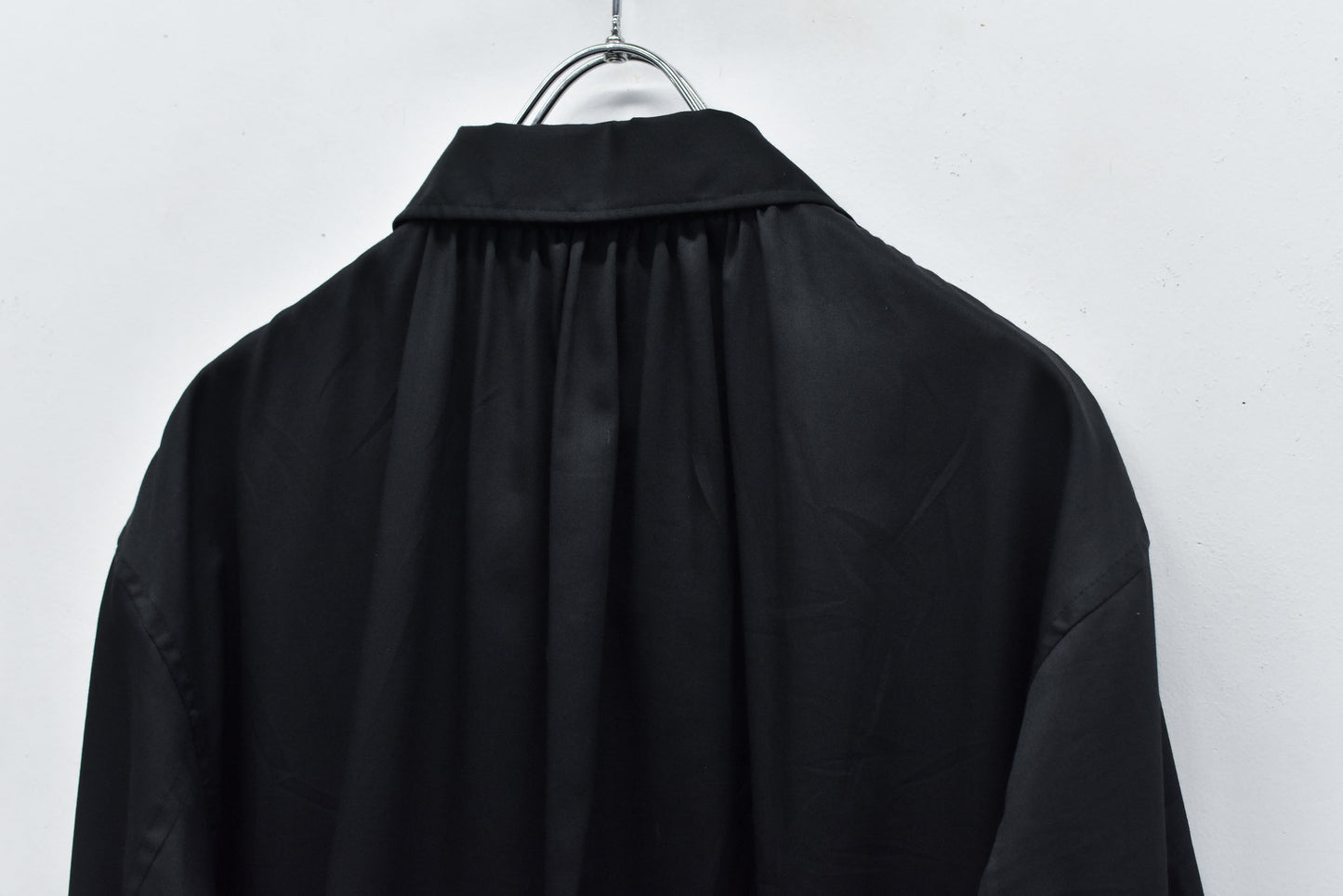 NewRose / Embroidery Wrinklework Blouson - BLACK