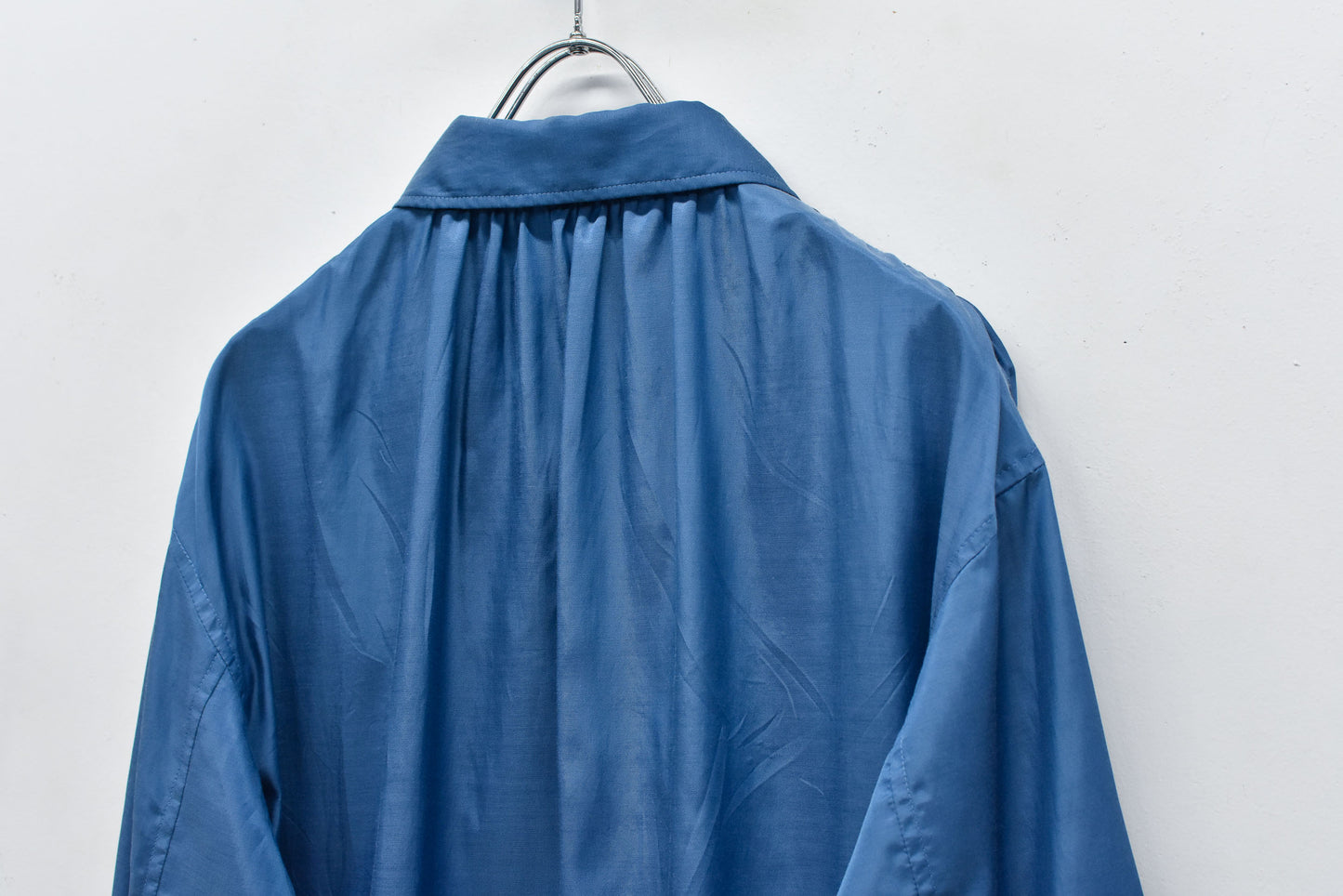 NewRose / Embroidery Wrinklework Blouson - BLUE