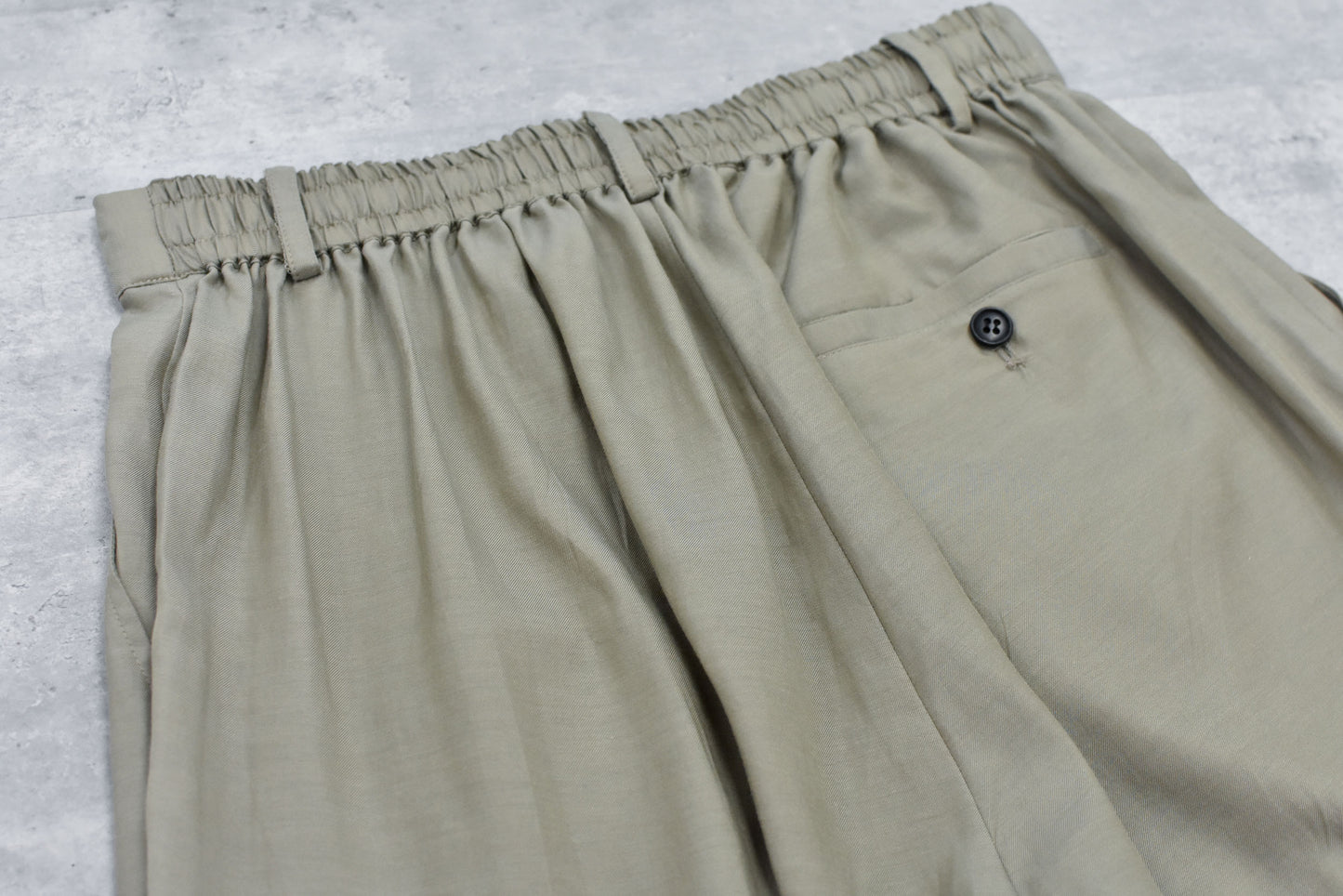 NewRose / Embroidery Wrinklework Tuck Pants - BROWN BEIGE