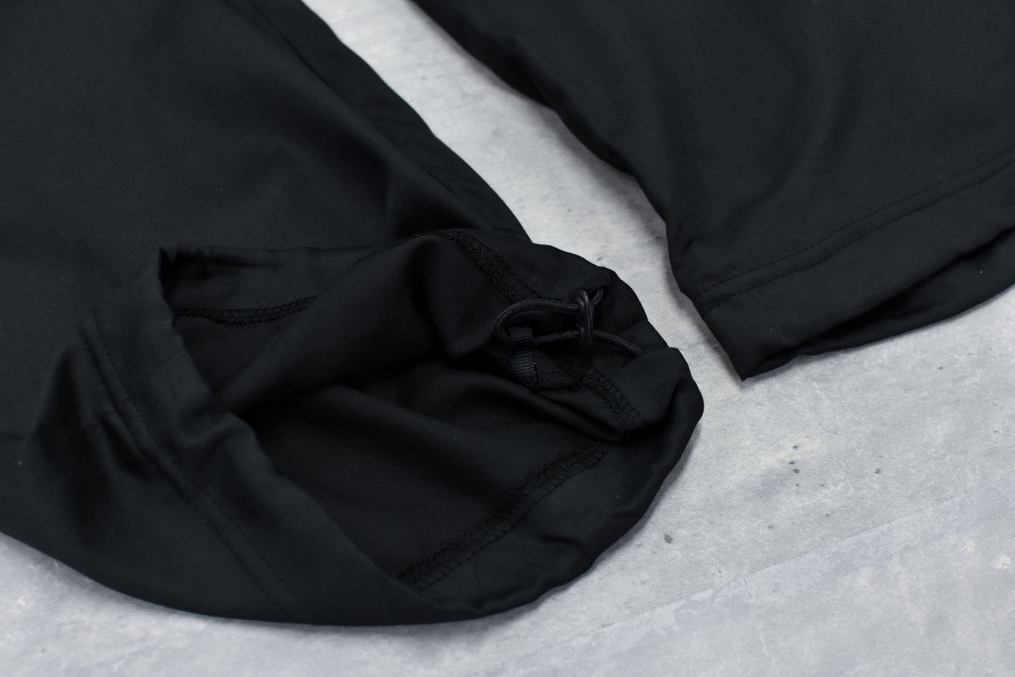 NewRose / Embroidery Wrinklework Tuck Pants - BLACK