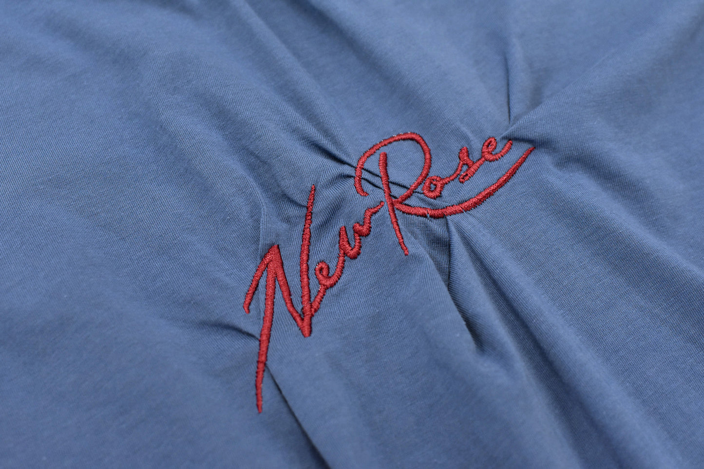 NewRose / Embroidery Wrinklework T-shirt - SMOKE BLUE