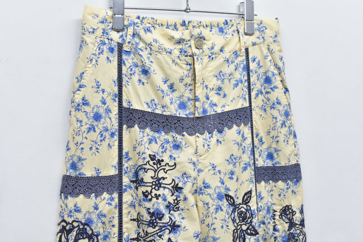 NewRose / Ladder Race×Embroidery Pants - BLUE FLOWER