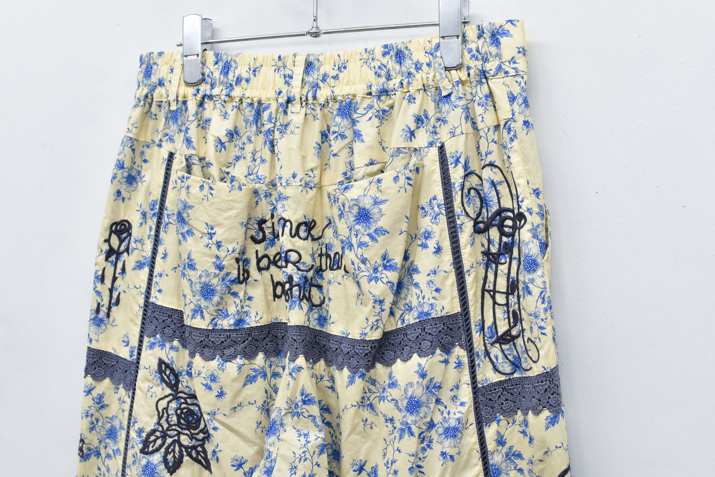 NewRose / Ladder Race×Embroidery Pants - BLUE FLOWER