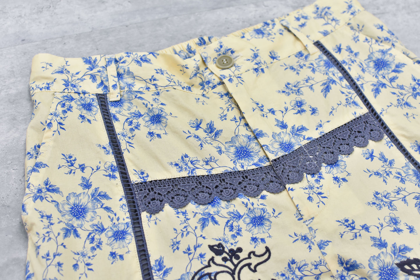 NewRose / Ladder Race×Embroidery Pants - BLUE FLOWER