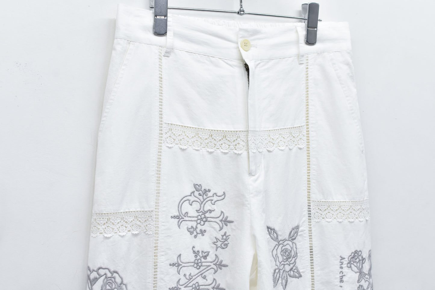 NewRose / Ladder Race×Embroidery Pants - WHITE