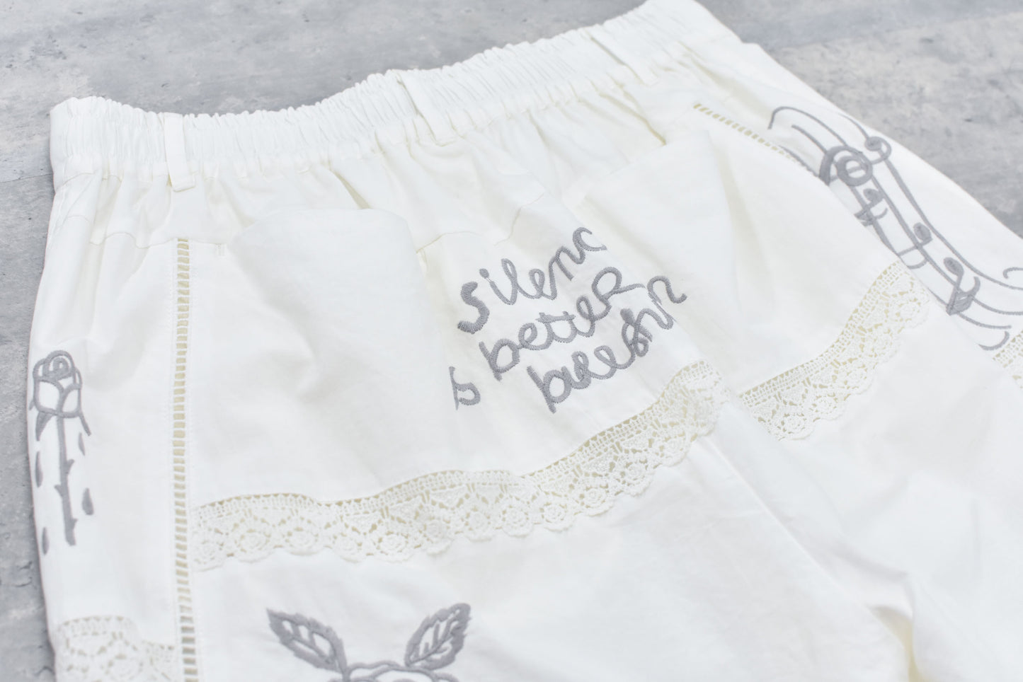 NewRose / Ladder Race×Embroidery Pants - WHITE