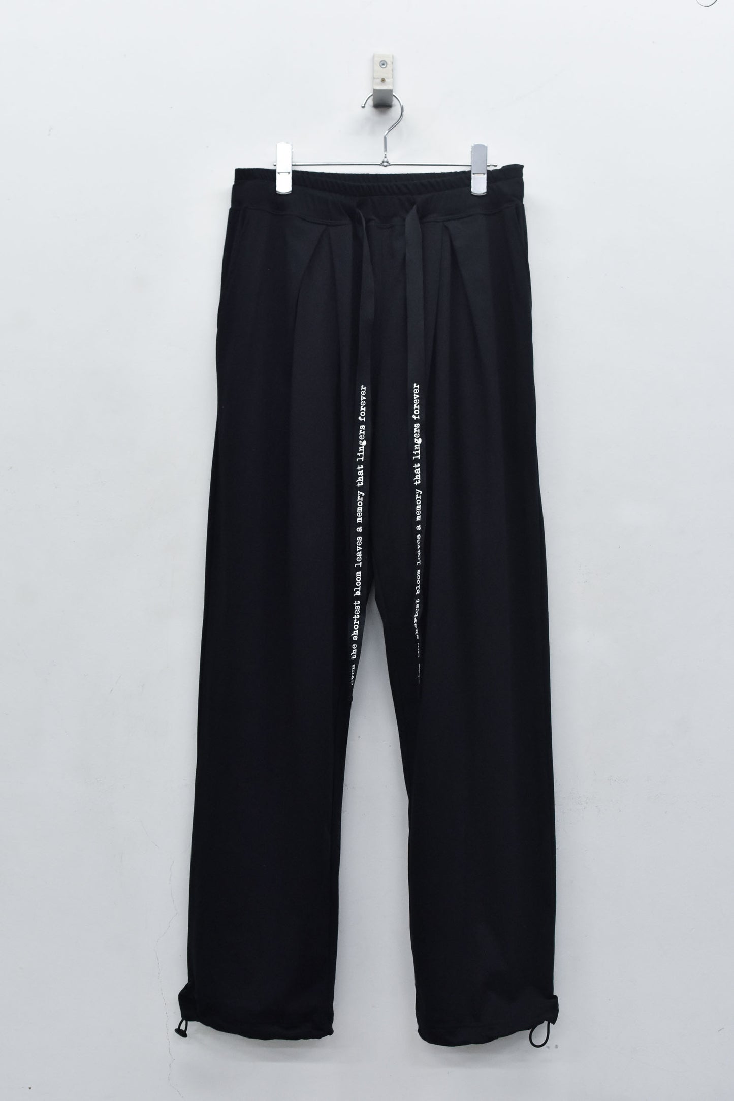 NewRose / Jersey Tuck Pants - BLACK