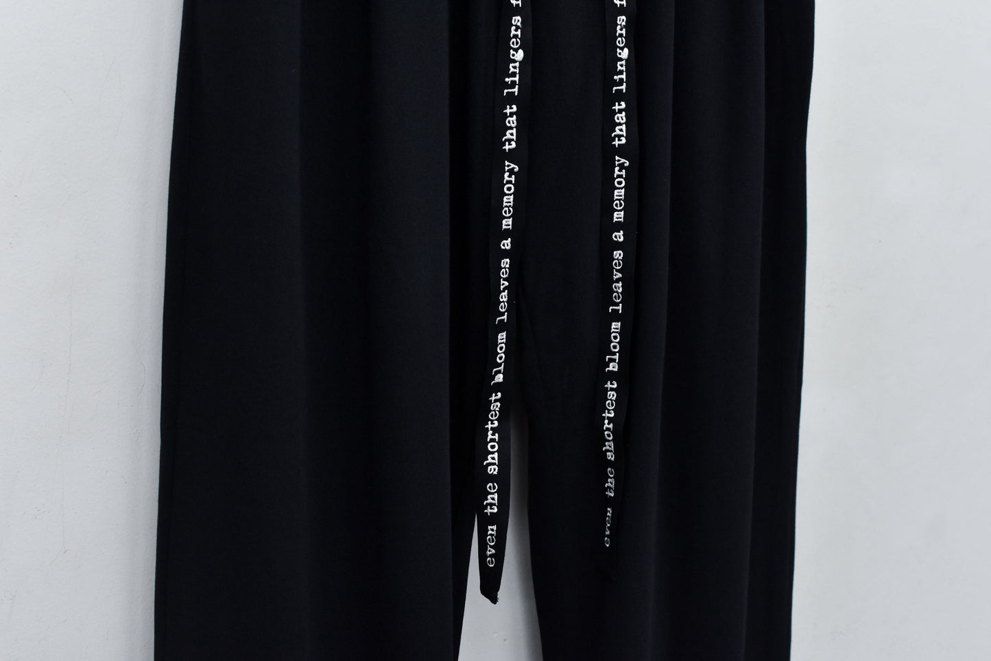 NewRose / Jersey Tuck Pants - BLACK