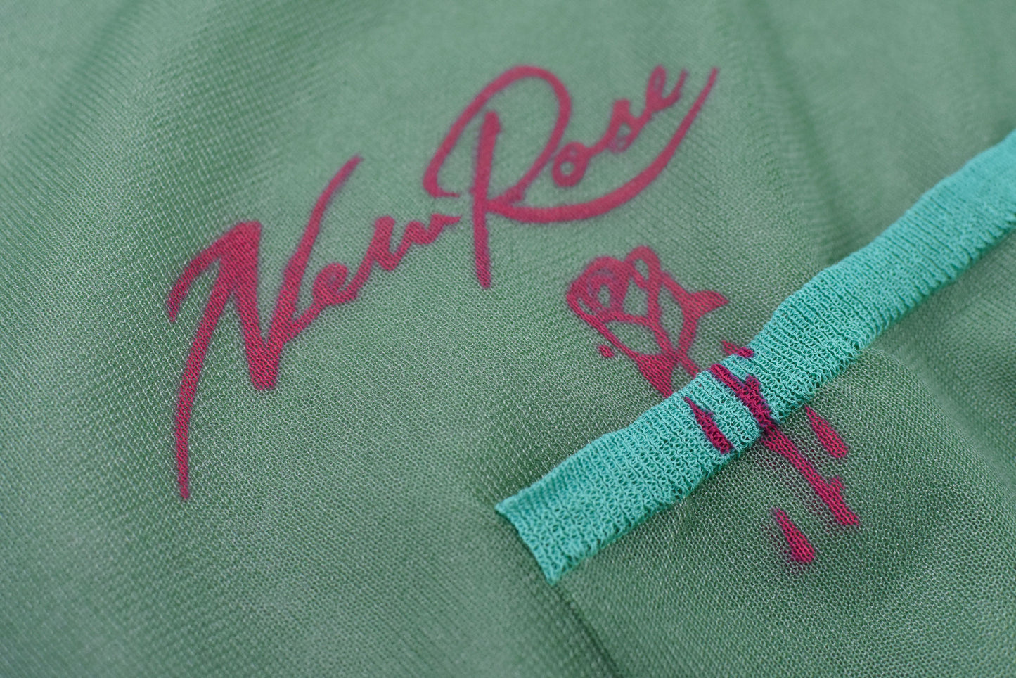 NewRose / Sheer Knit Cardigan Airbrush - PALE GREEN