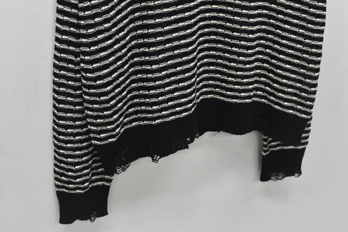 NewRose / Links Knitting Destroy Pullover - BLACK*WHITE