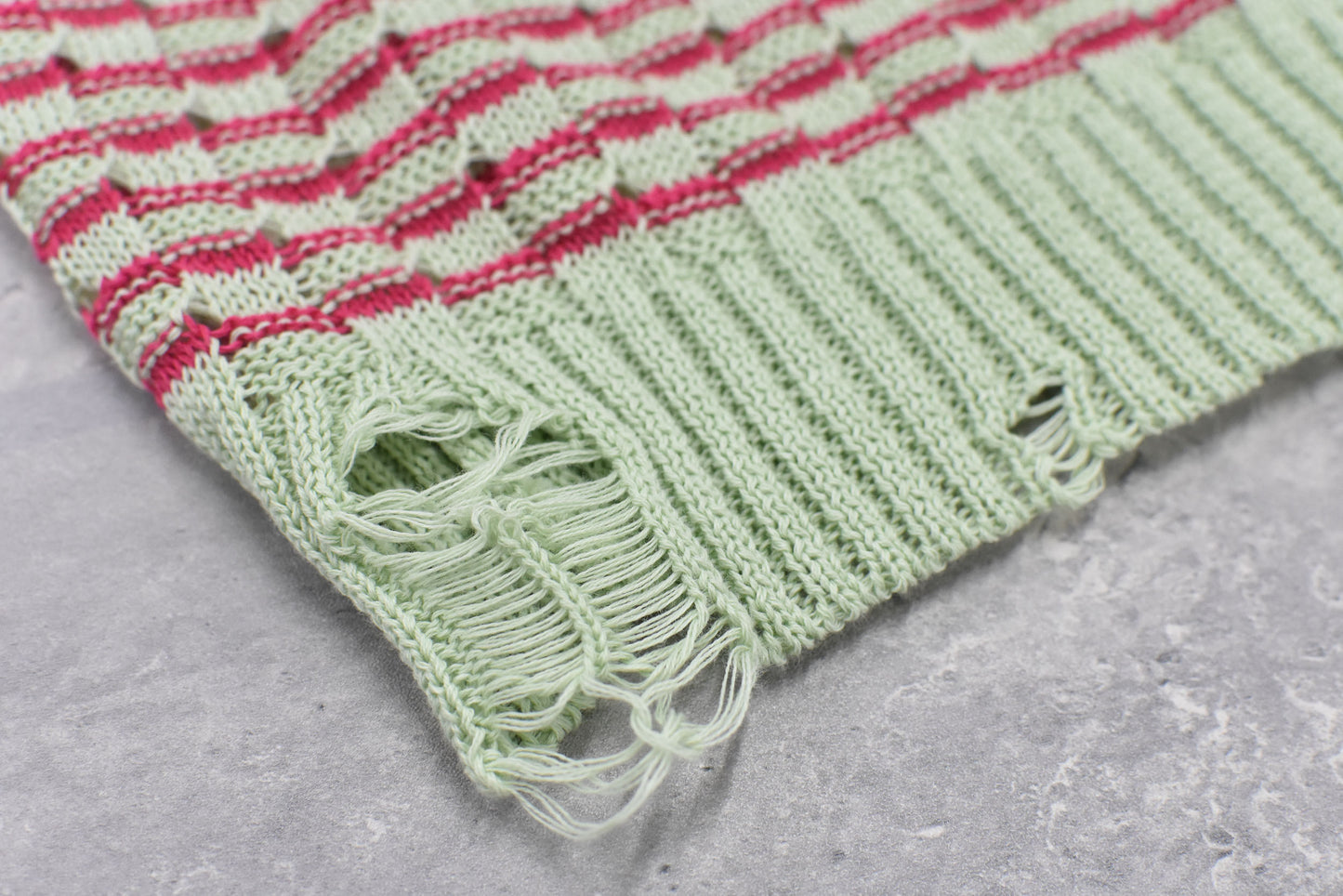 NewRose / Links Knitting Destroy Pullover - PEAL GREEN*ROSE PINK