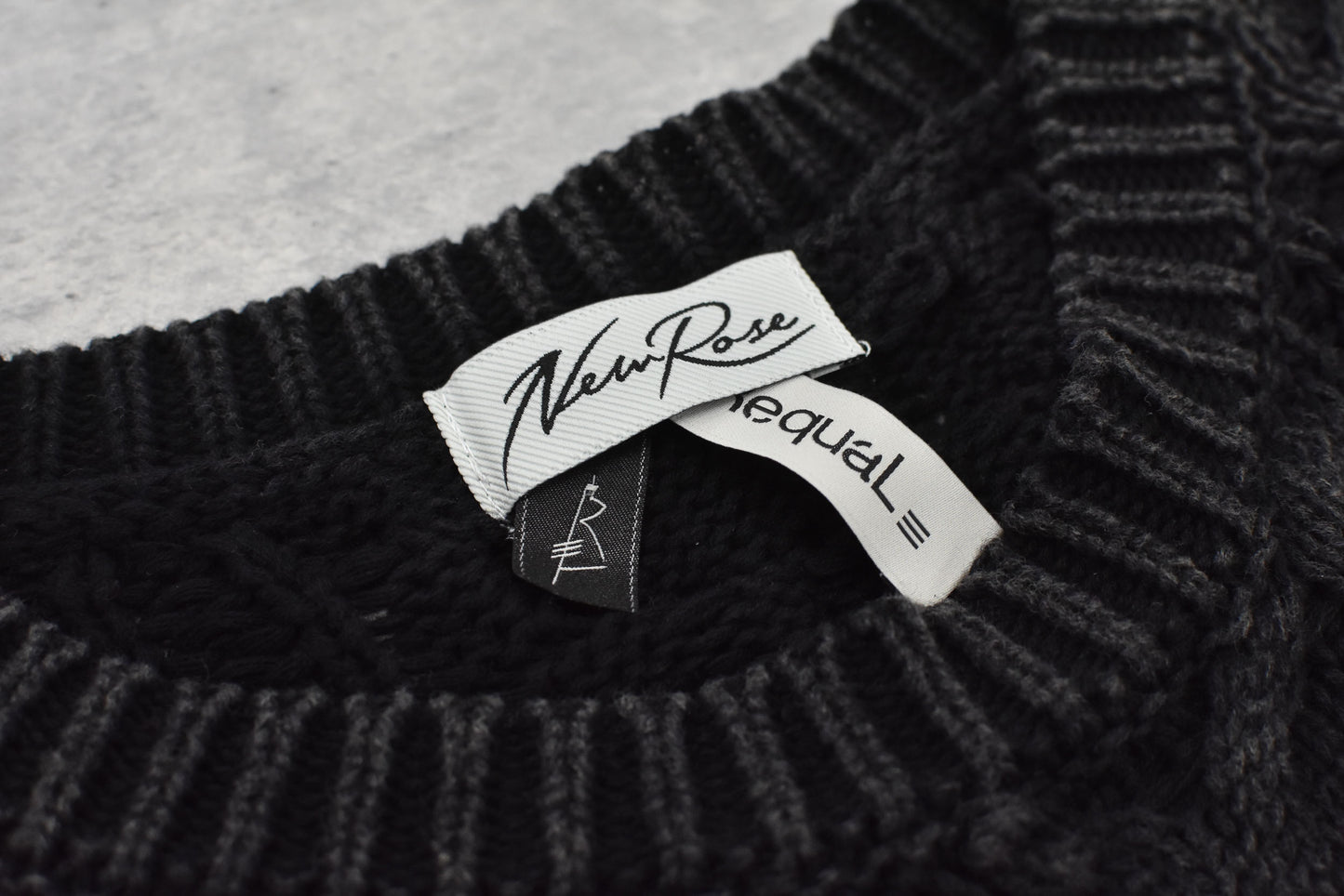 NewRose / Rope Knitting Pigment Destroy Pullover - BLACK