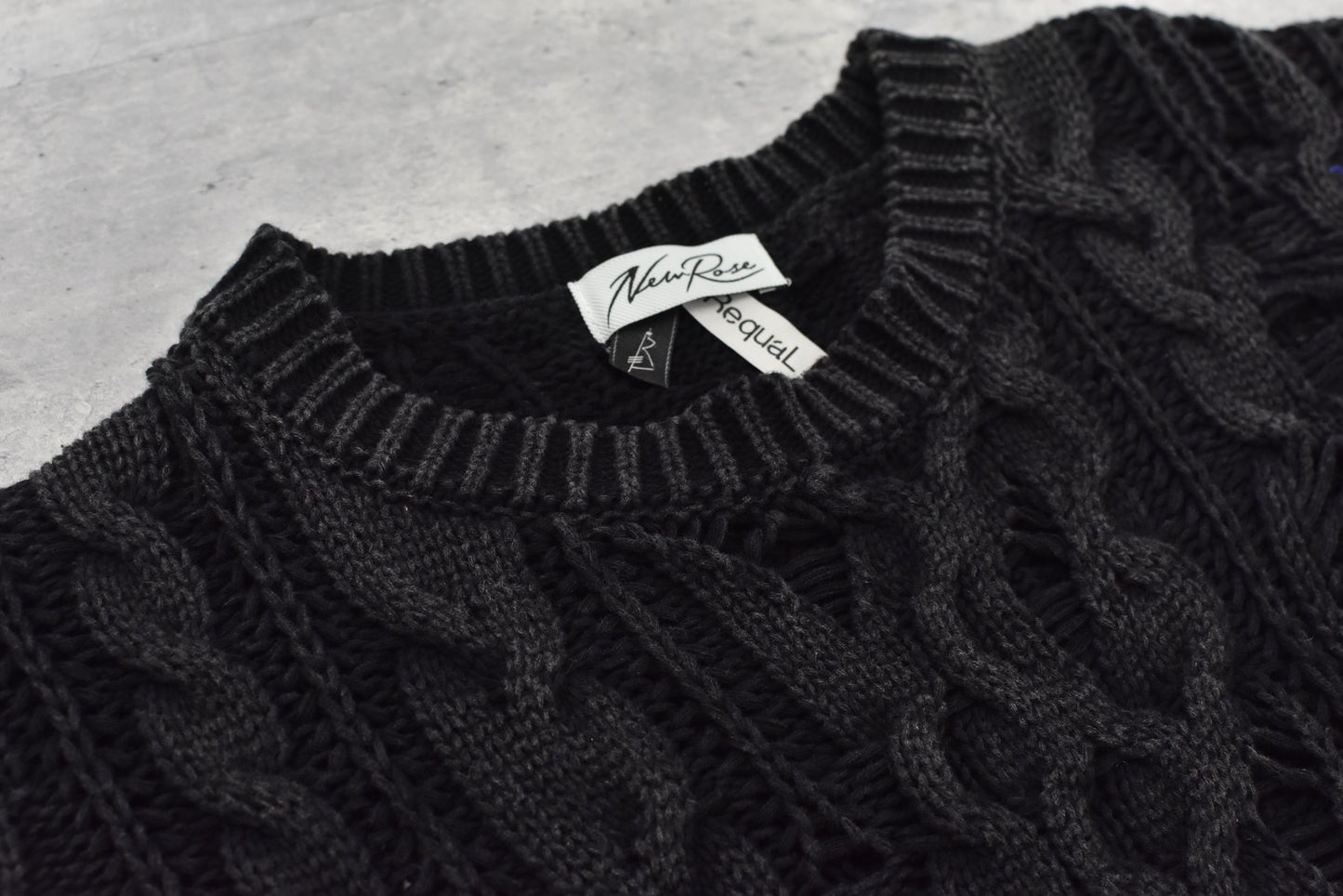 NewRose / Rope Knitting Pigment Destroy Pullover - BLACK