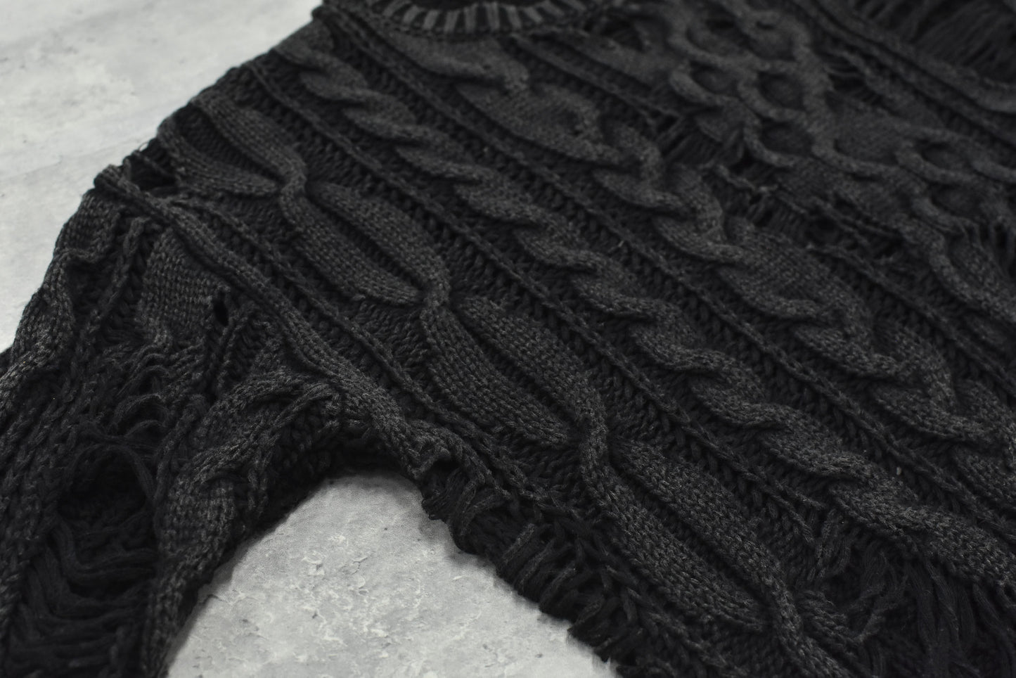 NewRose / Rope Knitting Pigment Destroy Pullover - BLACK