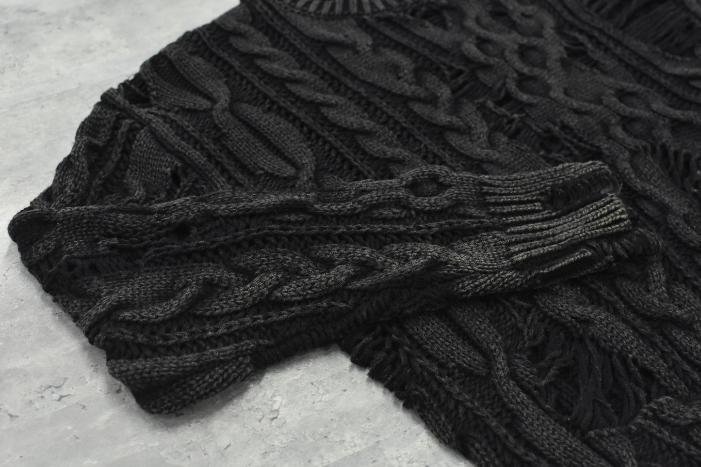 NewRose / Rope Knitting Pigment Destroy Pullover - BLACK