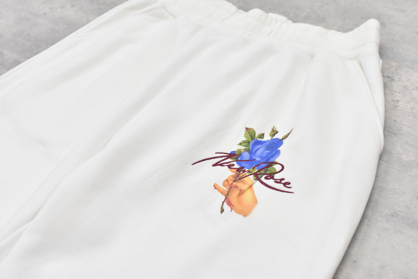NewRose / Embroidery Wrinklework Sweatpants - WHITE