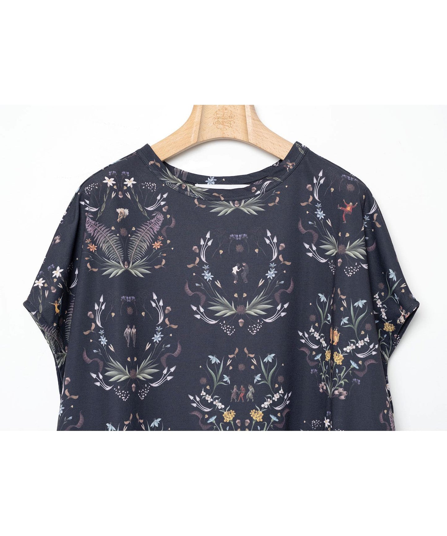 BEDSIDEDRAMA / Dance In The Garden Tee - BLACK