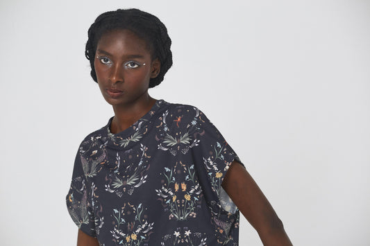 BEDSIDEDRAMA / Dance In The Garden Tee - BLACK