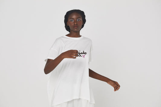BEDSIDEDRAMA / BEDSIDE SISTERS Flare T-Shirt - WHITE
